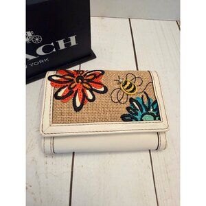Y2K Coach Bumblebee and Floral Straw and Leather Wallet 4.5x3.5" EUC